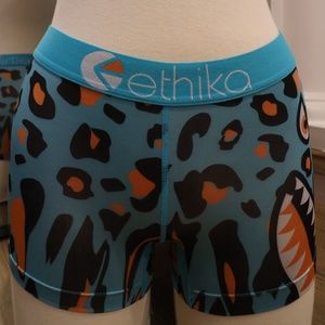 Ethika shorts size XS